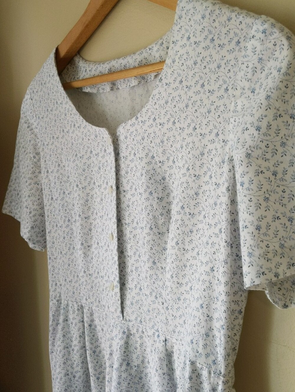 Hand-Made Light Blue Floral Short-Sleeve Cotton Dress - Picture 3 of 4